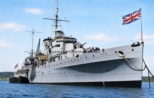 Royal navy battleship - royal,