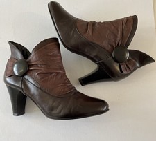 Caprice Women’s Brown