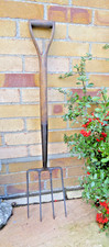 Vintage BULLDOG  Garden Fork border fork ,  wood Y Handle. Made in England.