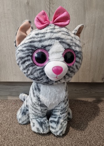Huge cat soft toy