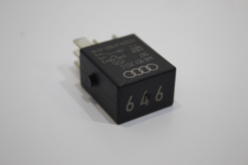 Audi rsq8 4m8 contact - contact, relay
