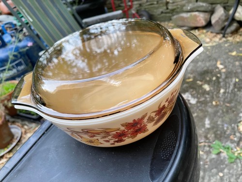 Vintage pyrex casserole dish - vintage,