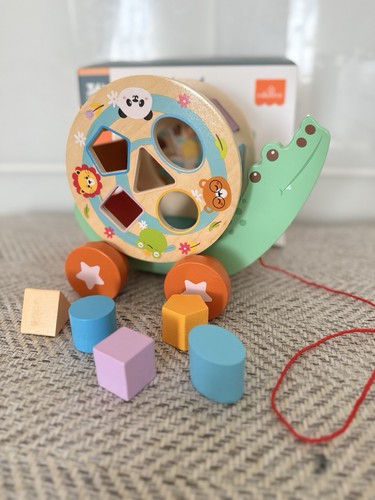 Wooden pull along - wooden, sorter