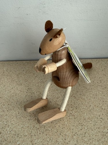 Anamalz wooden kangaroo - anamalz,