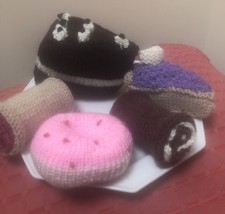 5 Pretty hand Knitted Cakes!