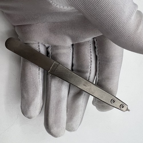 Spring bar tweezer lug removal - spring,