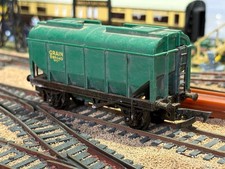 Tri-ang Railways R215 OO Gauge