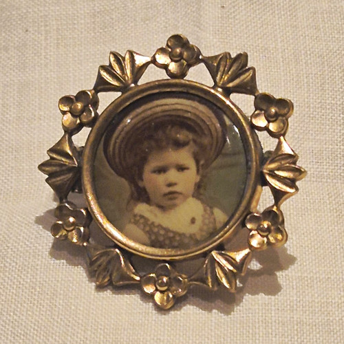 Victorian antique gold tone - victorian,