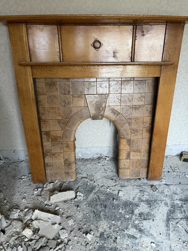 Oak mantle piece with - mantle,