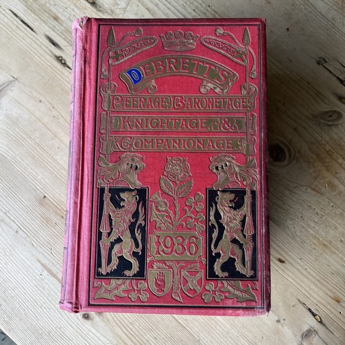 Debrett peerage baronetage - debrett's, peerage,