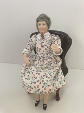 OLDER LADY IN DAY DRESS ANN LUCAS DOLL? DOLLS HOUSE DOLL 1940's 50's?