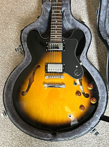 Epiphone dot semi hollow - dot, semi-hollow