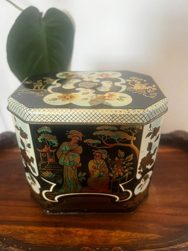 Vintage chinoiserie tin - chinoiserie, black