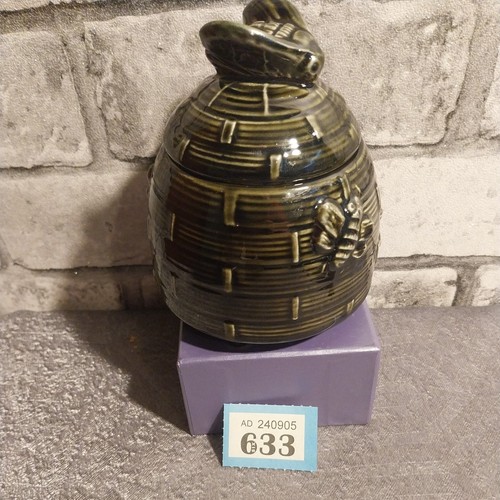 Bees beehive pottery - a,