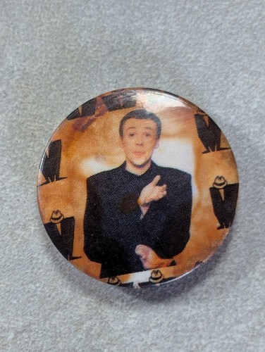 Vintage madness pin - 80's, badge