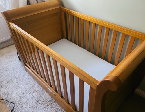 Boori sleigh royale with - sleigh,