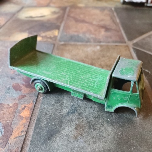 Dinky supertoys 513 guy - 513, flat