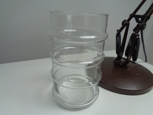 Attractive retro ribbed design - attractive,