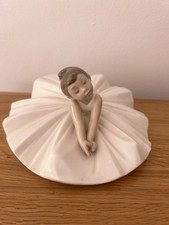 VINTAGE Nao By Lladro