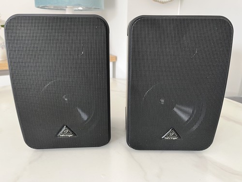 Pair behringer monitor - of,