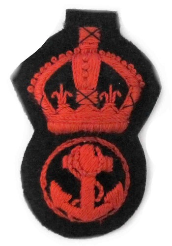 Petty officers cap badge - petty,