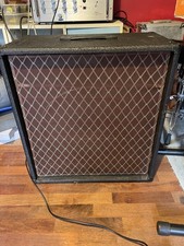 Vox Foundation style bass Cabinet - in a 1980 Peavey cabinet