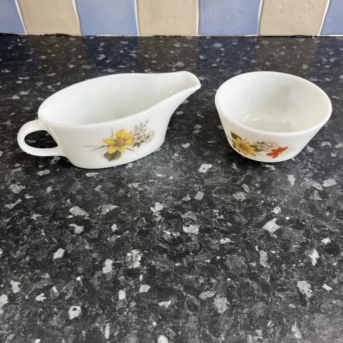 Vintage pyrex gravy - pyrex, boat