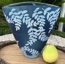 SAPPHIRE CAMEO GLASS VASE OVERLAID WHITE Cut Back LEAVES Att. KATHLEEN ORME 10”