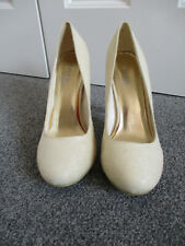 Essex Glam - Cream Glitter High Heel, Hidden Platform  Court Shoes - UK7/EU40