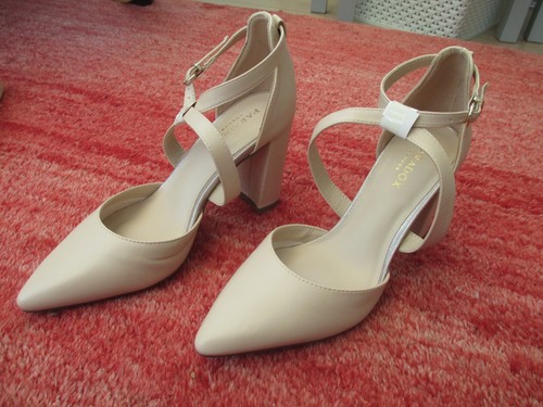 New ladies sz 6 nude - *new,