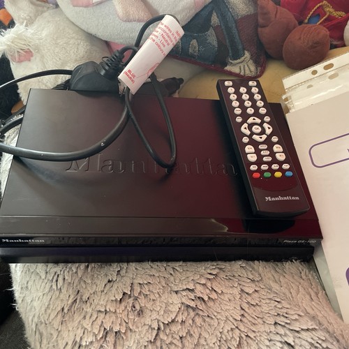 Manhattan plaza 100 - plaza, freesat