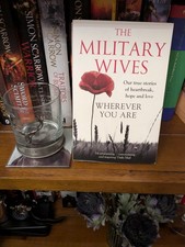 Military Wives: From the First World War to Afghanistan by Penny Legg (English) 