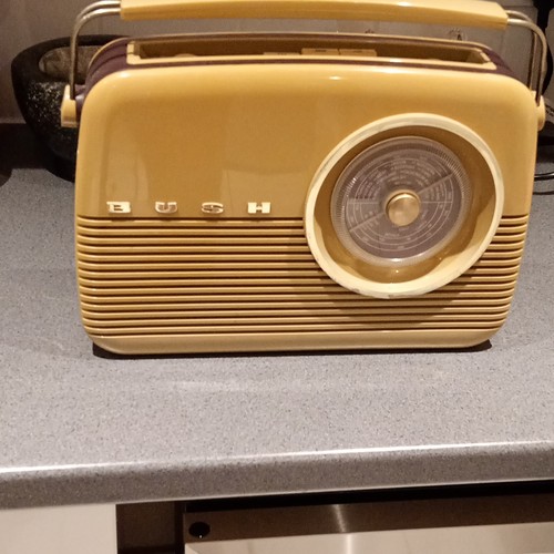 Bush portable radio - bush, am/fm