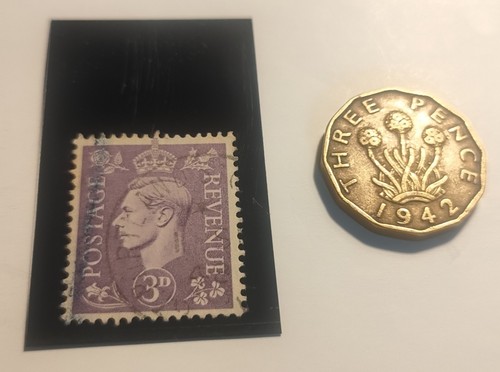 Set three pence coin - three,