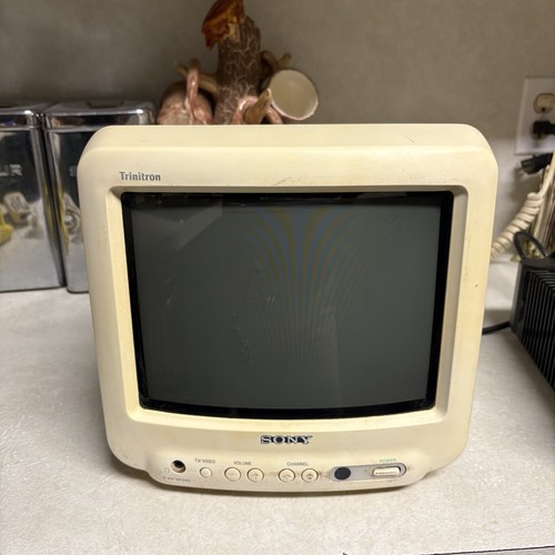 Sony trinitron 9pt40 crt - 9",