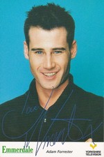 EMMERDALE.   SIGNED CAST CARD.     ADAM FORRESTER     TIM VINCENT  .    2000's