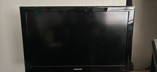 Samsung flat screen black - samsung,
