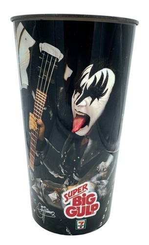 Kiss gene simmons dr - gene,