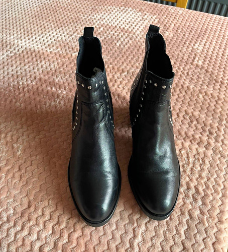Black leather boots size - leather, boots,