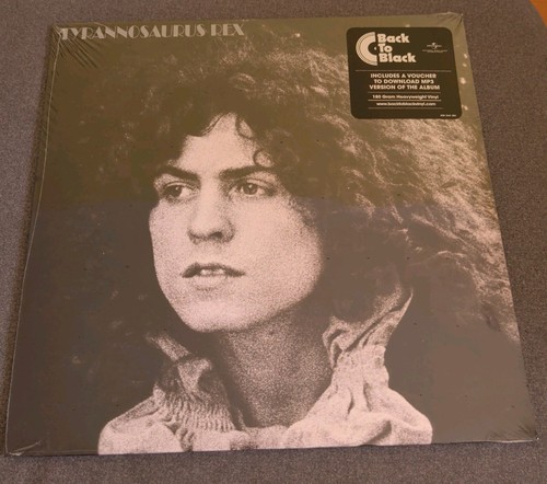 Tyrannosaurus rex beard of - tyrannosaurus,