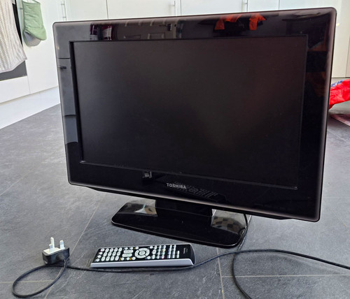 Toshiba 26dv615db 26in lcd - toshiba,
