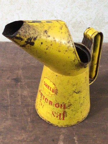 Old shell tractor oil jug - shell,