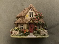 Boxed Lilliput Lane Little Gem