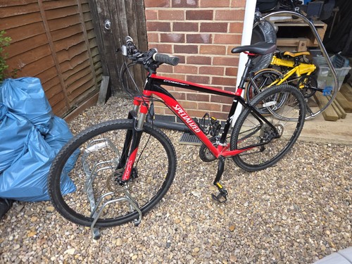 Red specialised crosstrail - red,