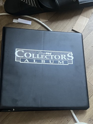 Ultra pro collectors album - pro,