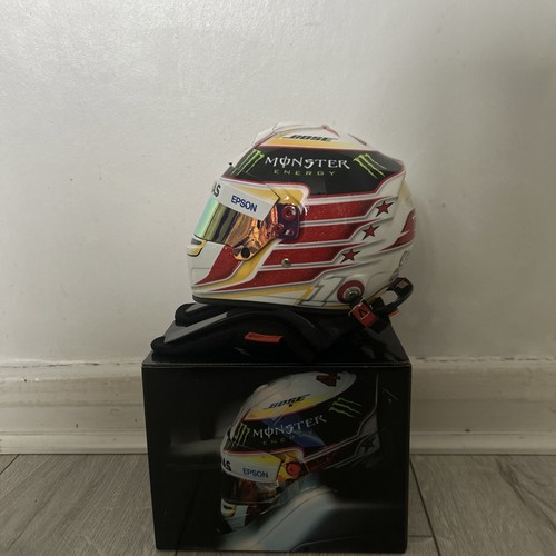 Lewis hamilton scale - hamilton, 1:2