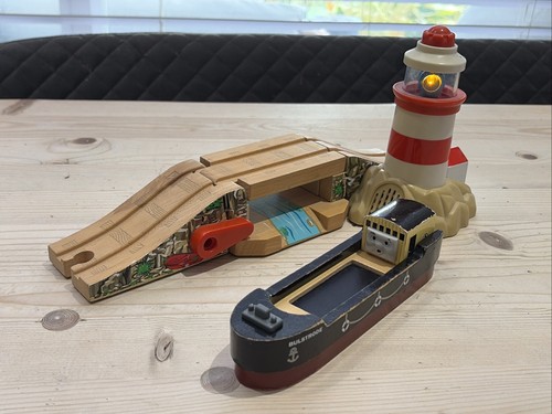 Thomas wooden railway - thomas,