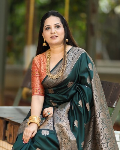 Sari women pakistani wedding - sari,
