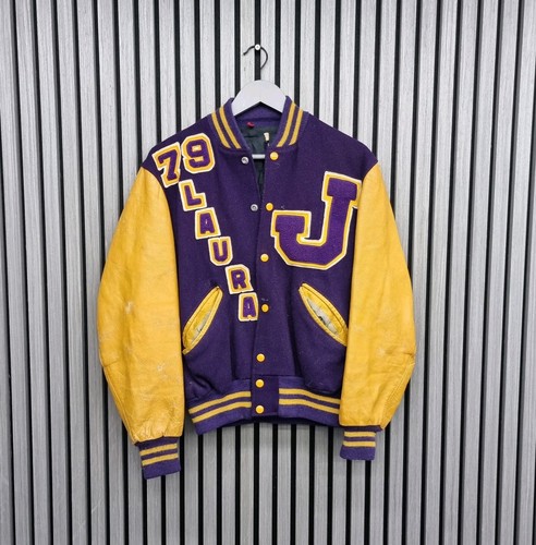 Vintage 70s varsity - 70s, college