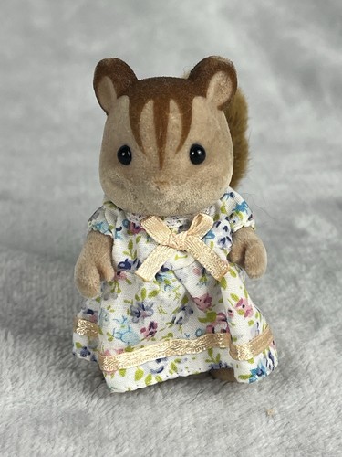 Sylvanian families walnut - families,